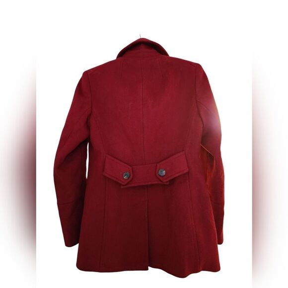 Calvin Klein - Picture 2 of 8